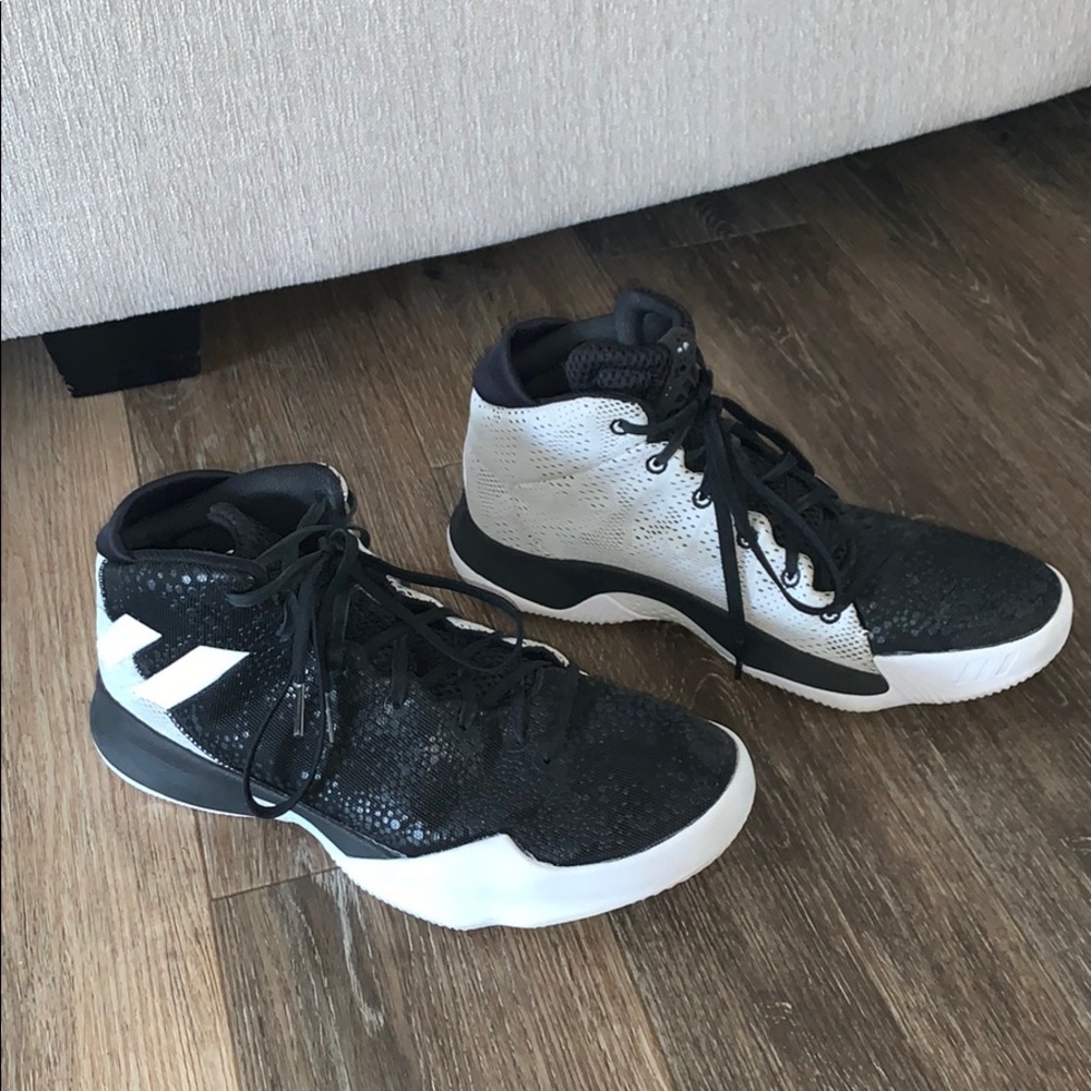 women’s basketball shoes